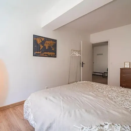 Jeroboam Fauvette, Bel Hyper Centre Διαμέρισμα Επερνέ