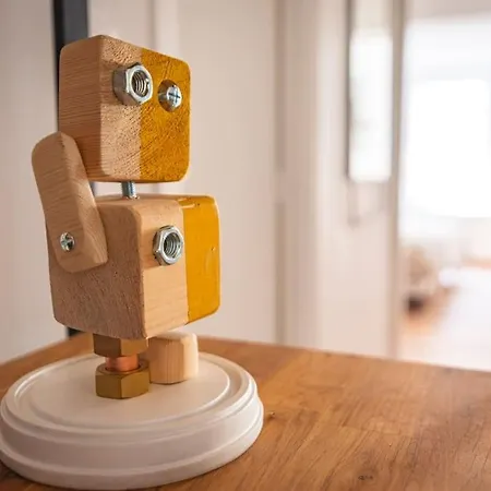 Jeroboam Fauvette, Bel Hyper Centre *